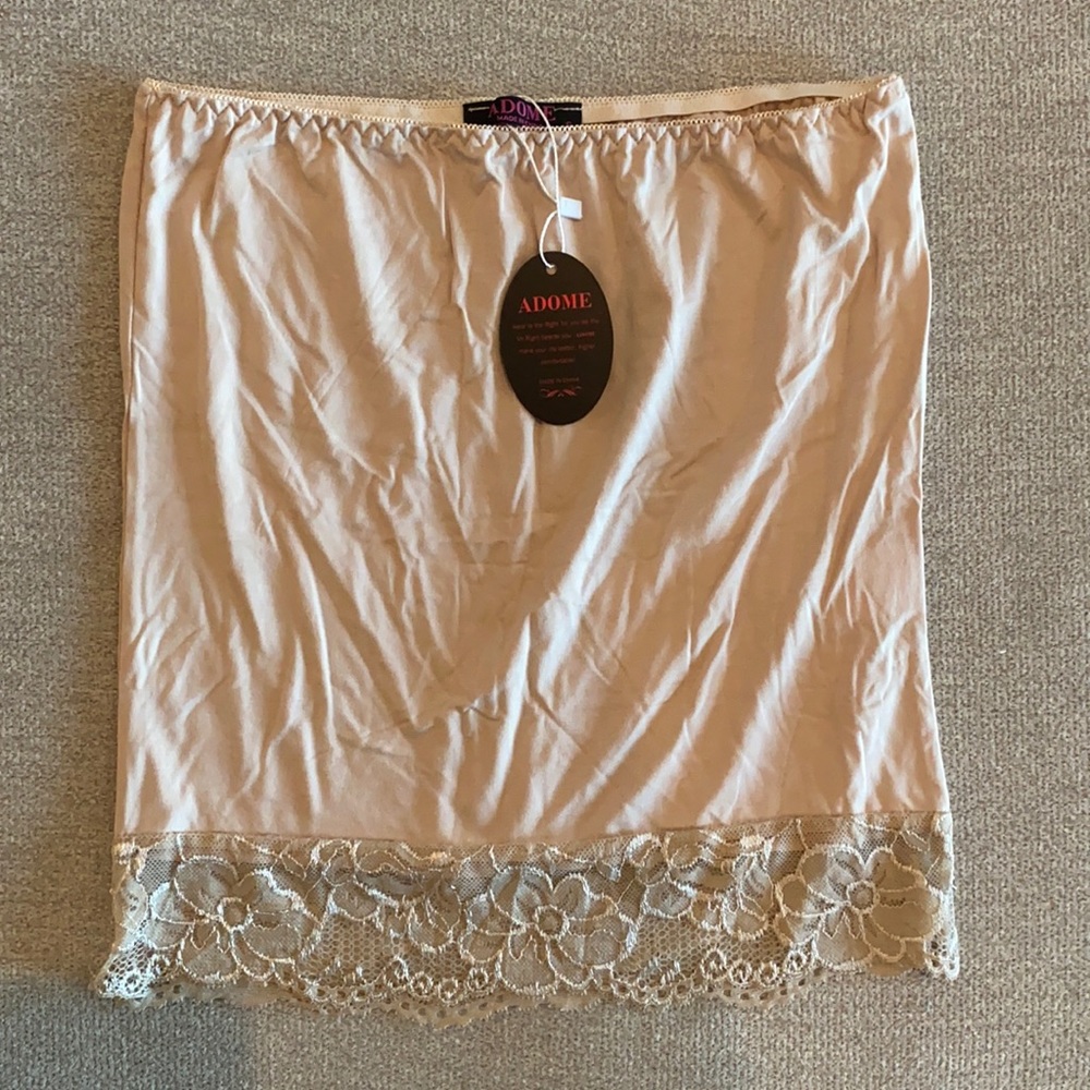 Adome half slip